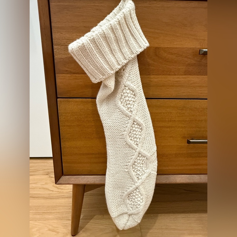 Rachel Zoe Ivory Knit Accessory